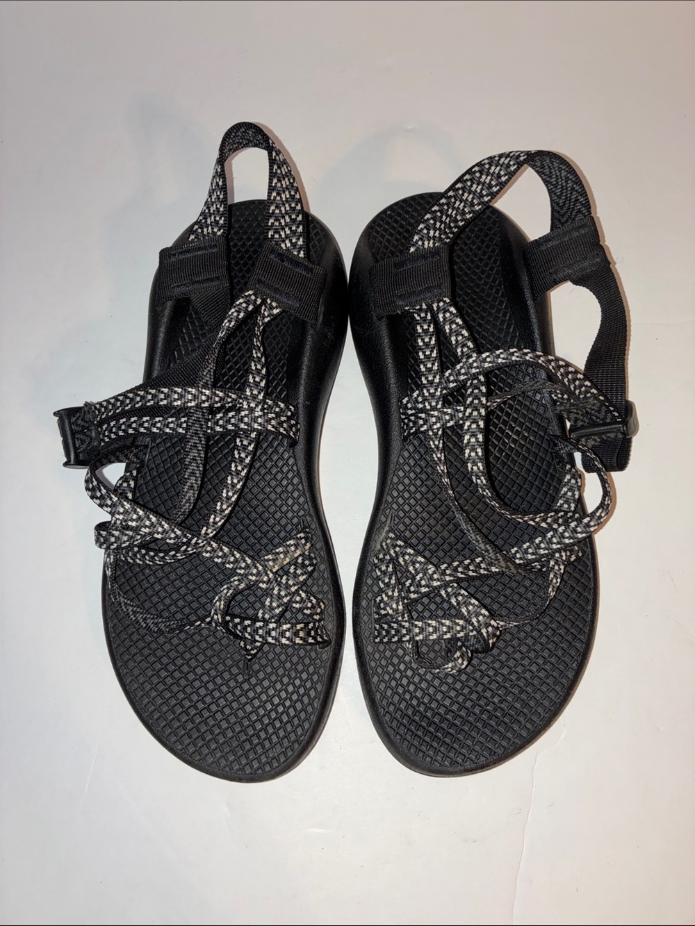 Chaco, Women’s 9, Black/White Dual Straps